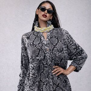 New Animalia Button Down 2X